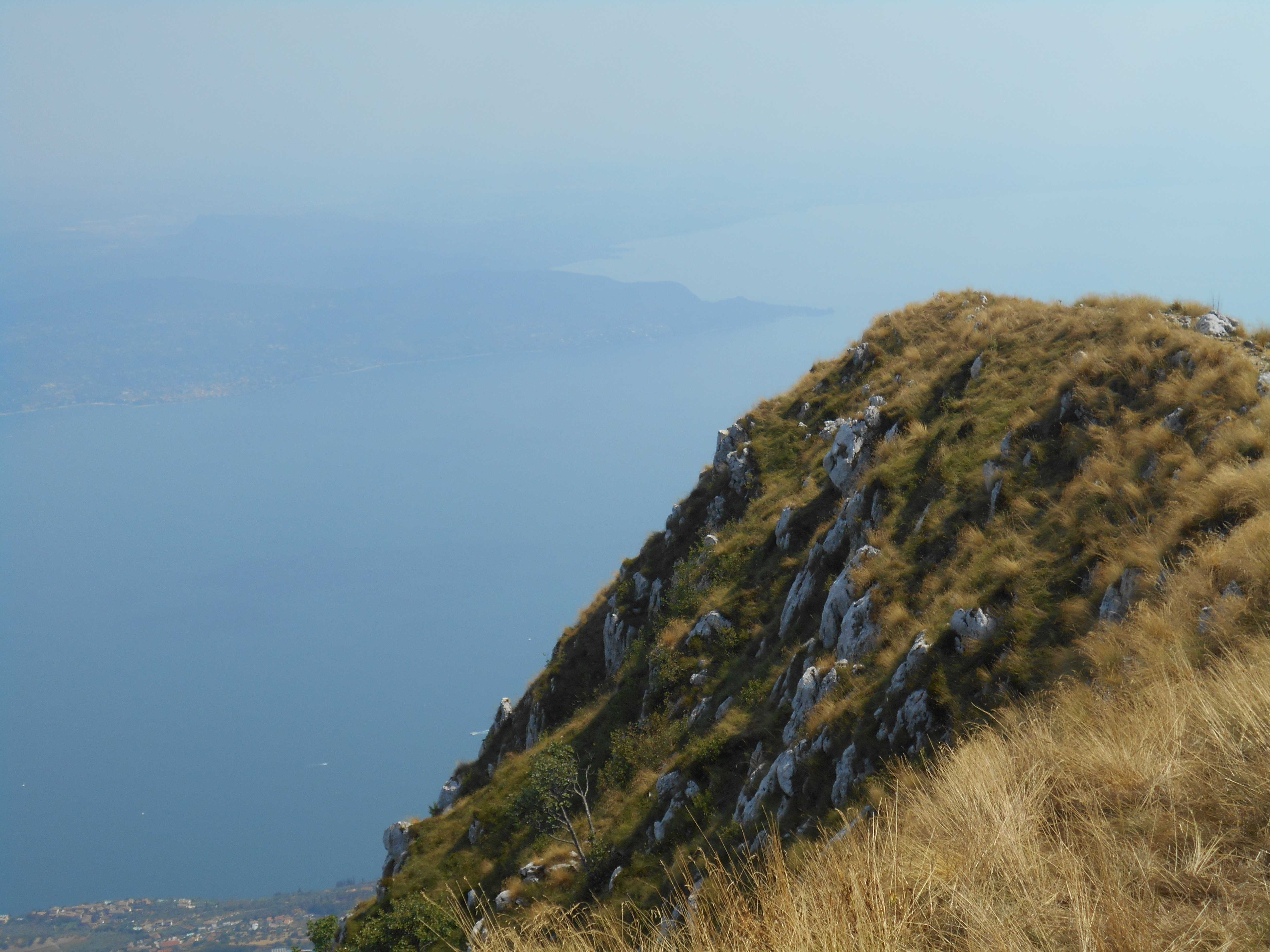 Vista sul Lago verso sud lato San Vigilio-Garda